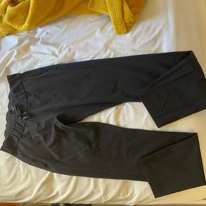Lululemon On The Move Pant